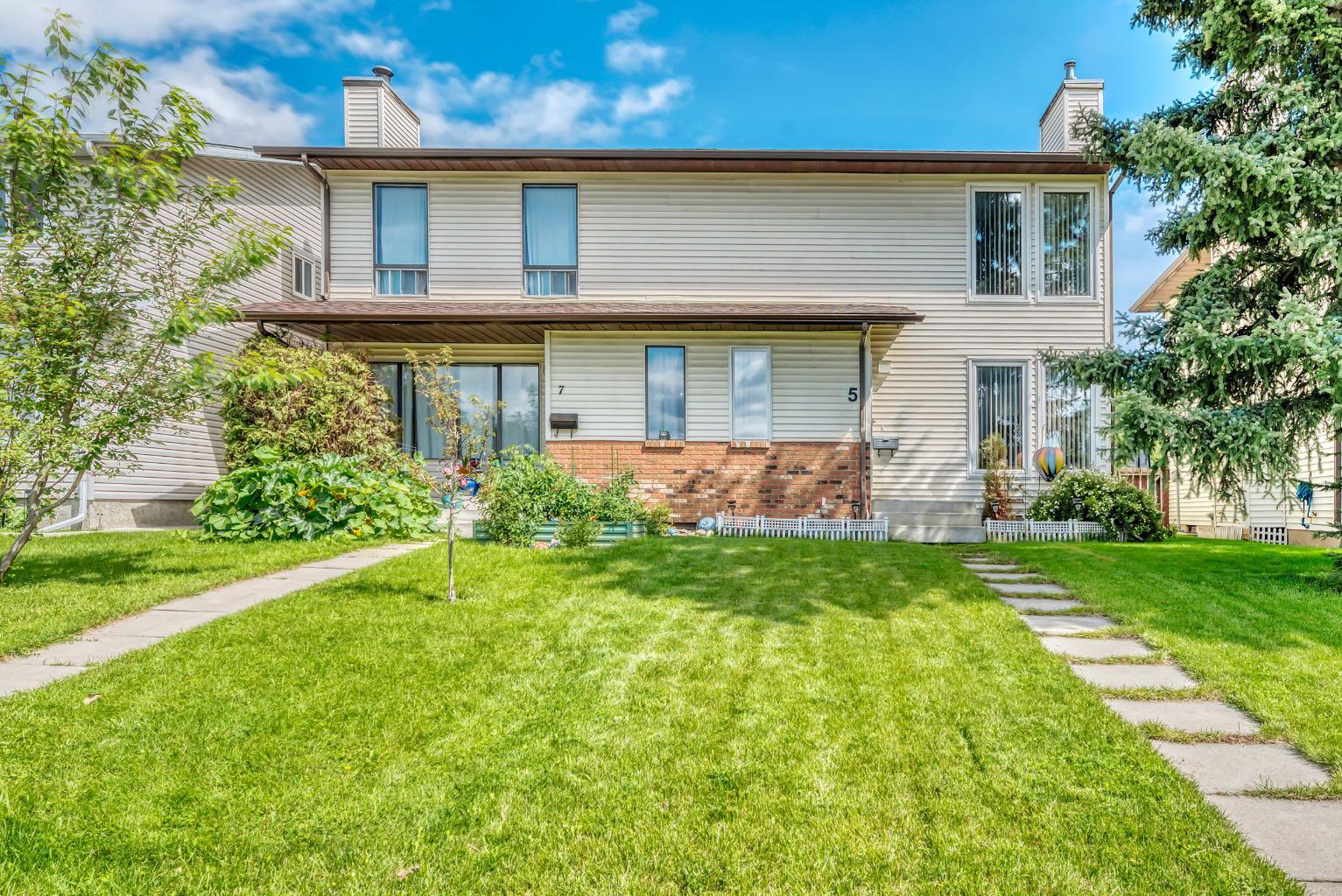 5 Falsby Pl NE, Calgary, AB T3J 1B9