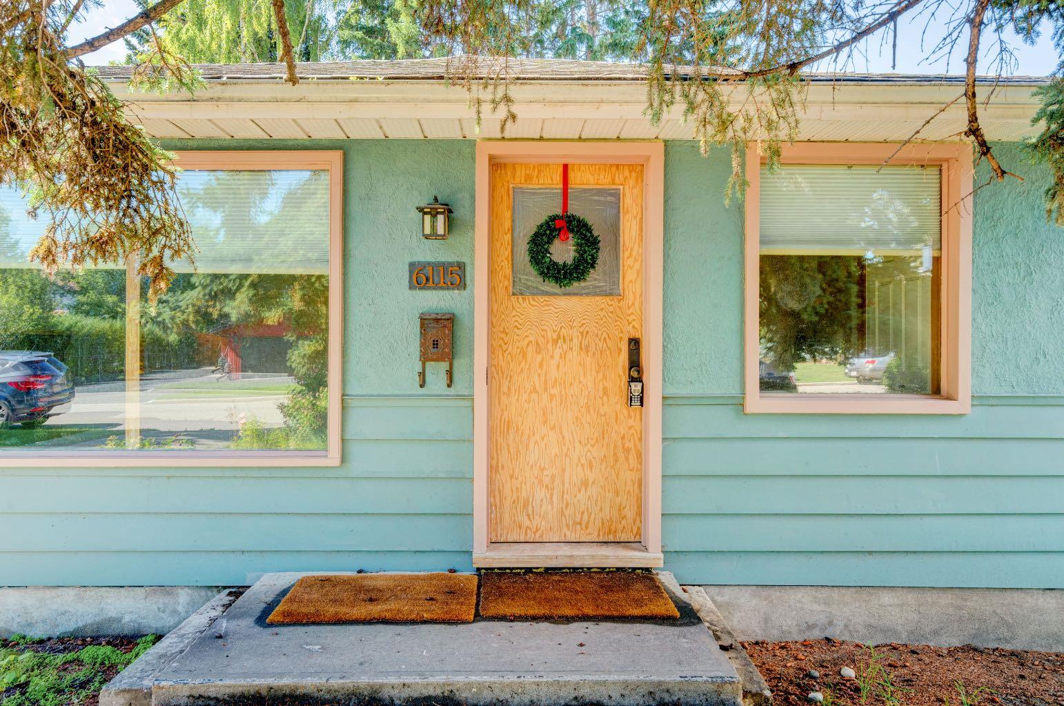 6115 Bow Cres NW, Calgary, AB T3B 2C2