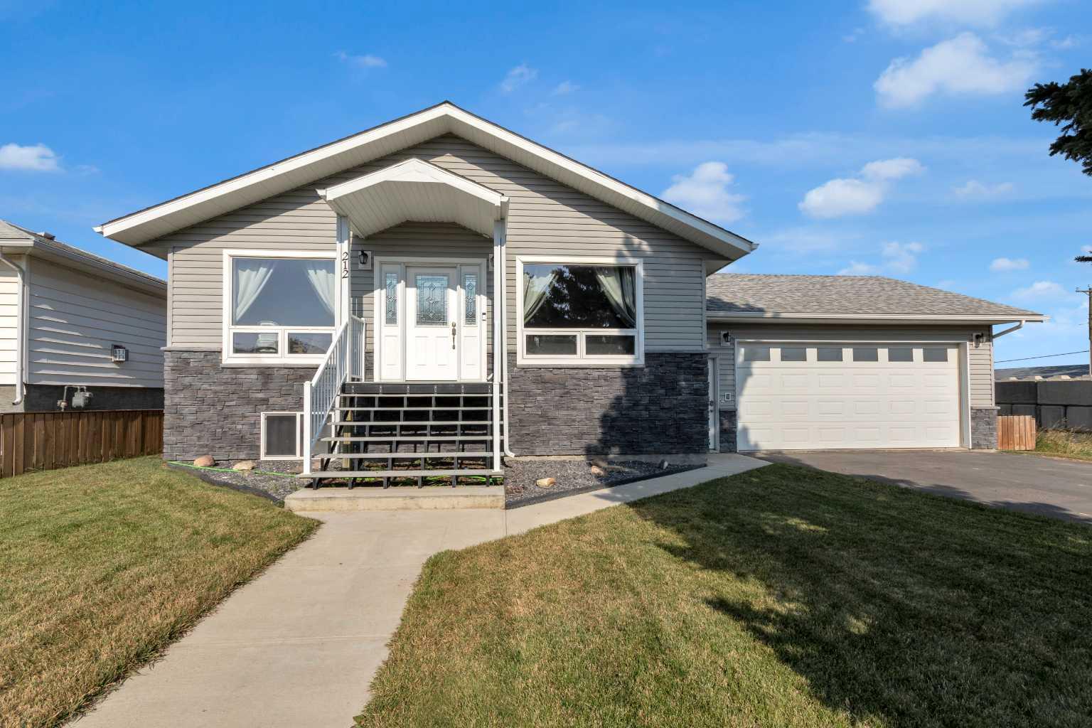 3 Street N Unit 212, Vulcan, AB T0L 2B0