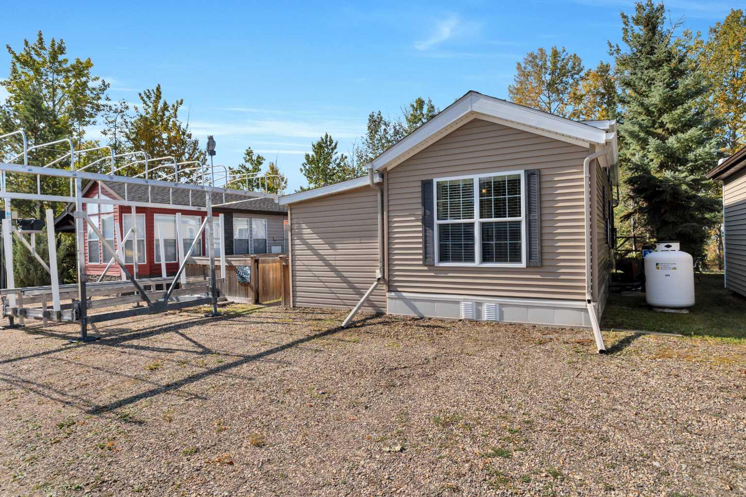 41310 Range Rd 282 #2, Rural Lacombe County, AB T0C 0J0