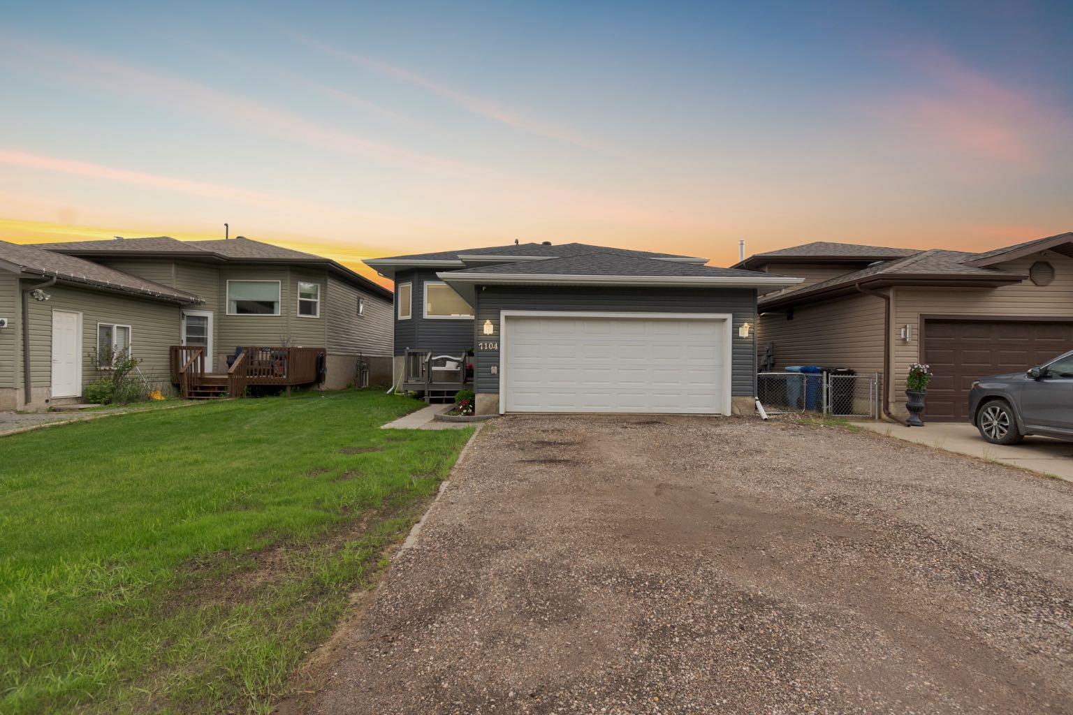 7104 Hughes Ave, Fort Mcmurray, AB T9H 5J7