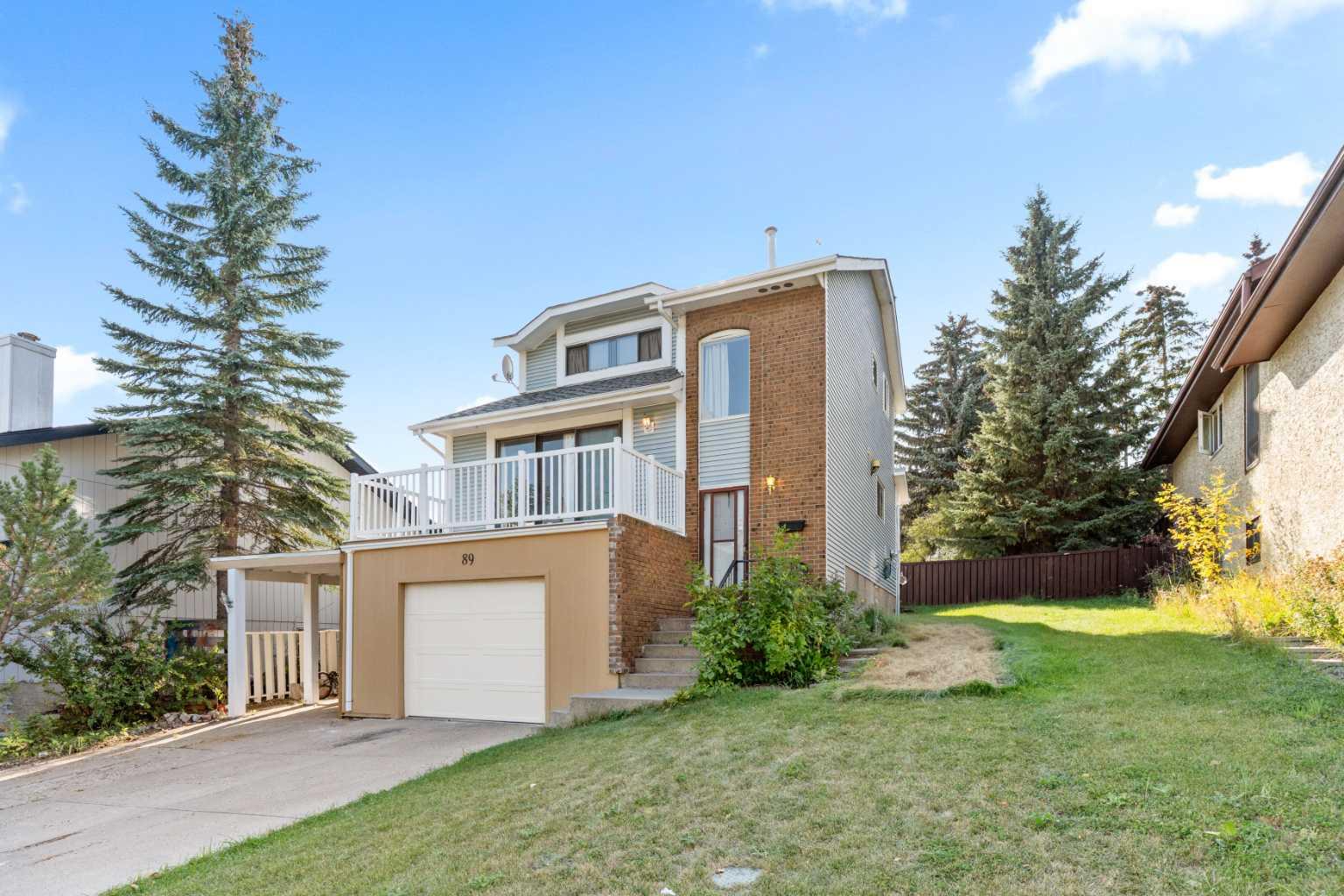 89 Edgedale Dr NW, Calgary, AB T3A 2R6