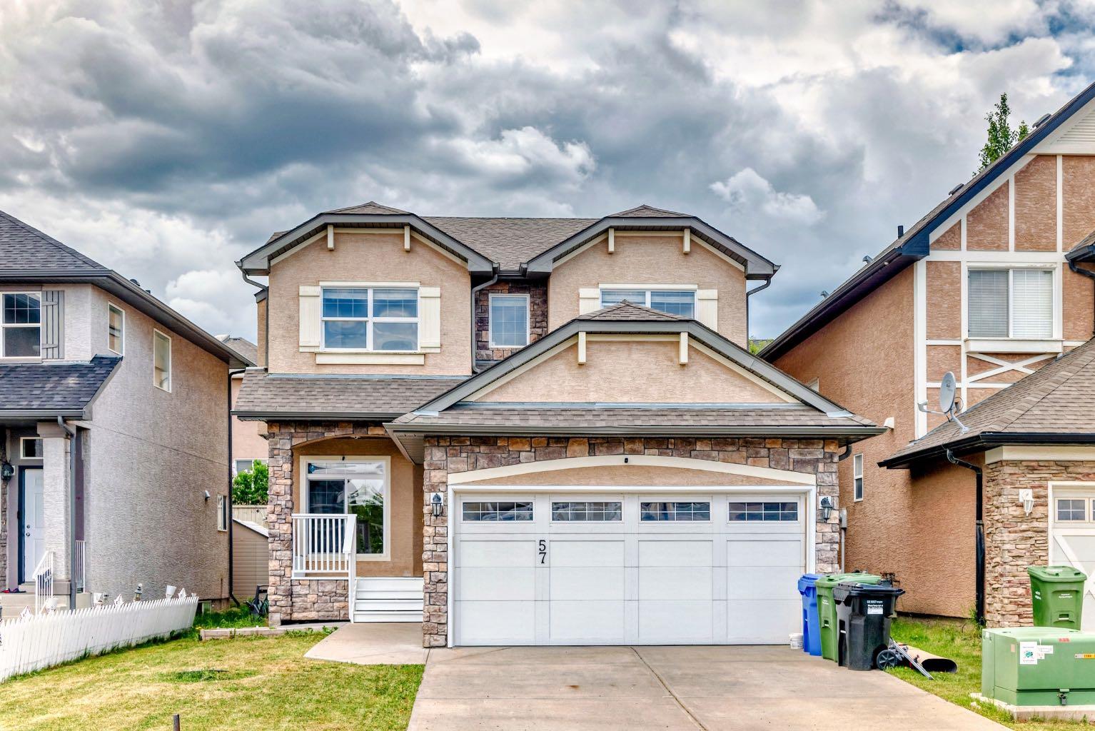 57 Sherwood Ter NW, Calgary, AB T3E 1M9