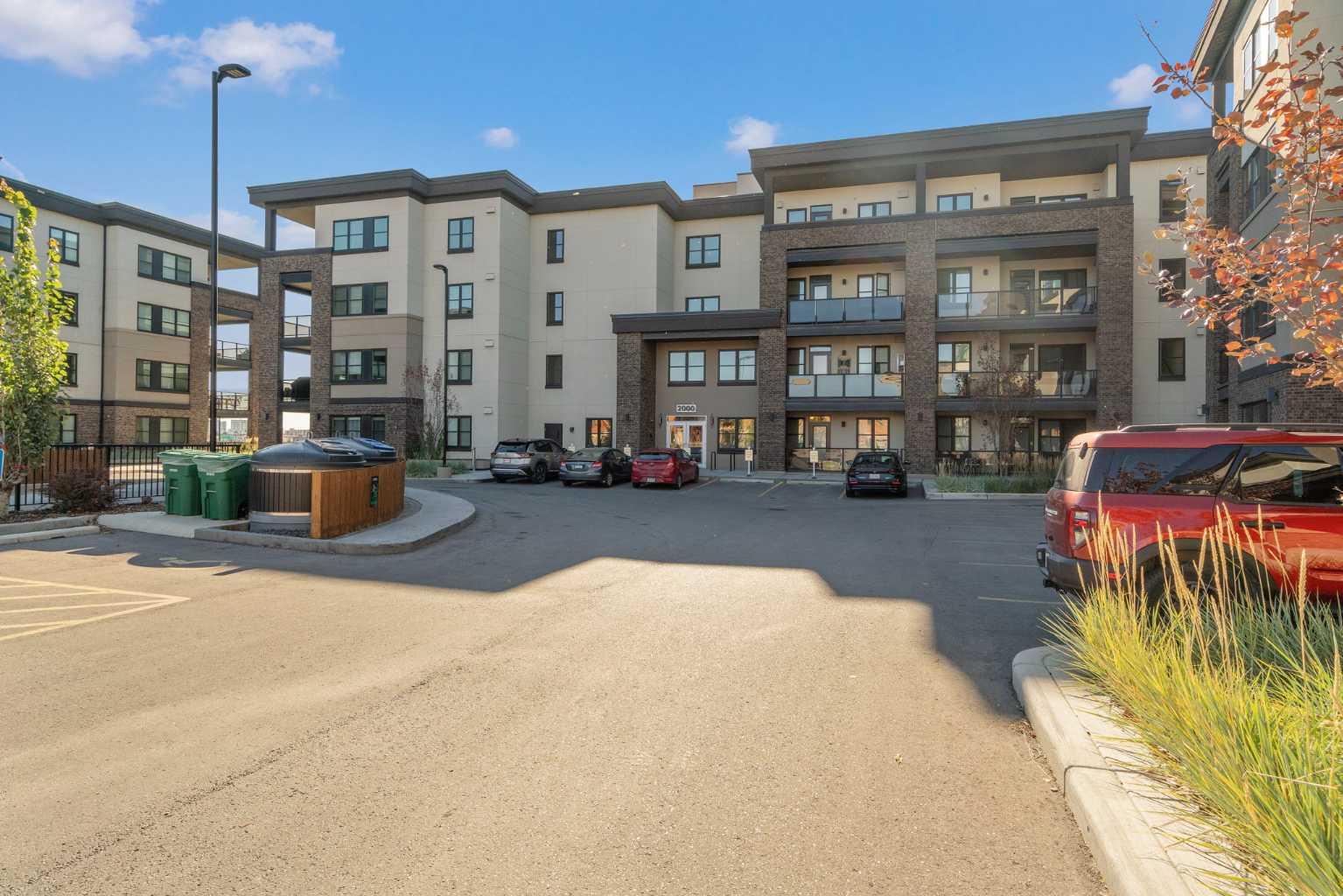 80 Greenbriar Place Nw Unit 2204, Calgary, AB T3B 5P3