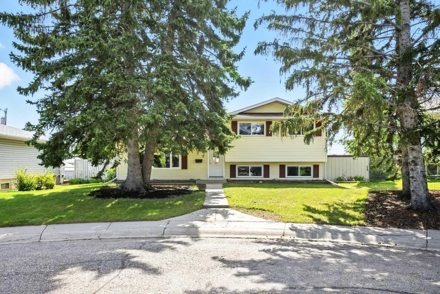 139 Huntford Grn NE, Calgary, AB T2K 3Z3