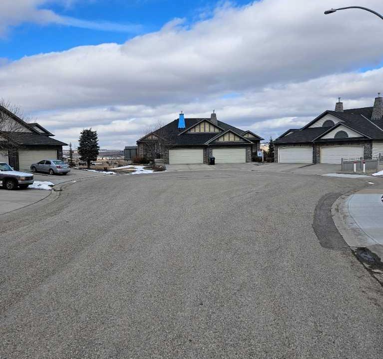 84 Kincora Ter NW, Calgary, AB T3R 1M1
