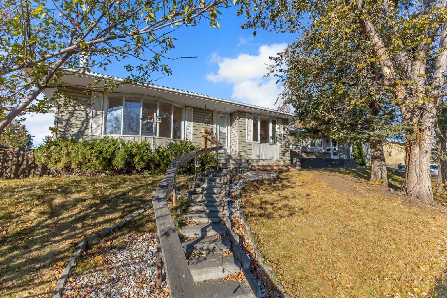 119 Whitestone Cres NE, Calgary, AB T1Y 1S4