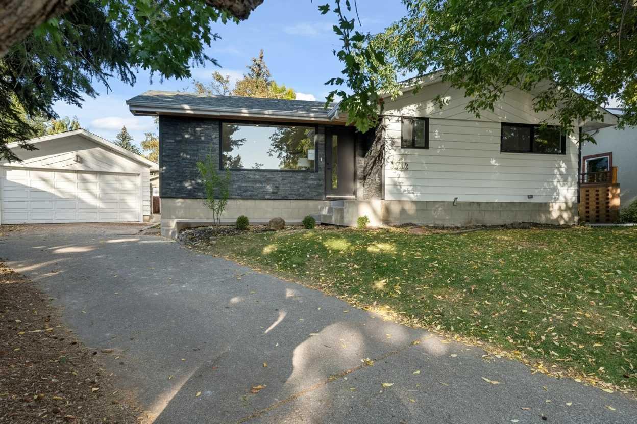 3212 Breen Cres NW, Calgary, AB T2L 1S7