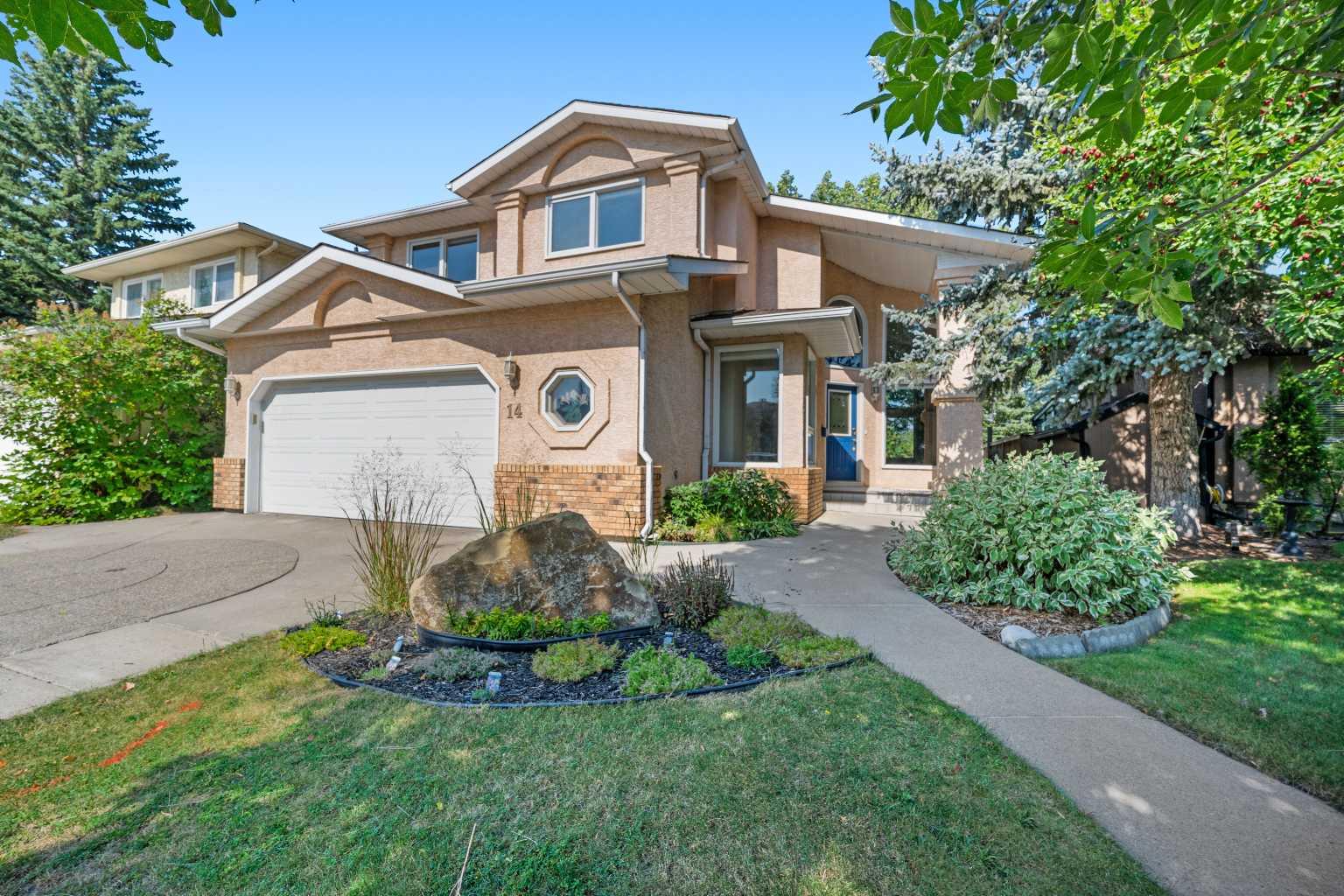 14 Douglasbank Dr SE, Calgary, AB T2Z 2B7