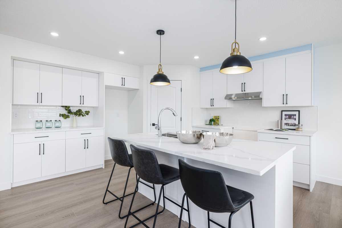 208 Coopers Hl SW, Airdrie, AB T4B 0B9