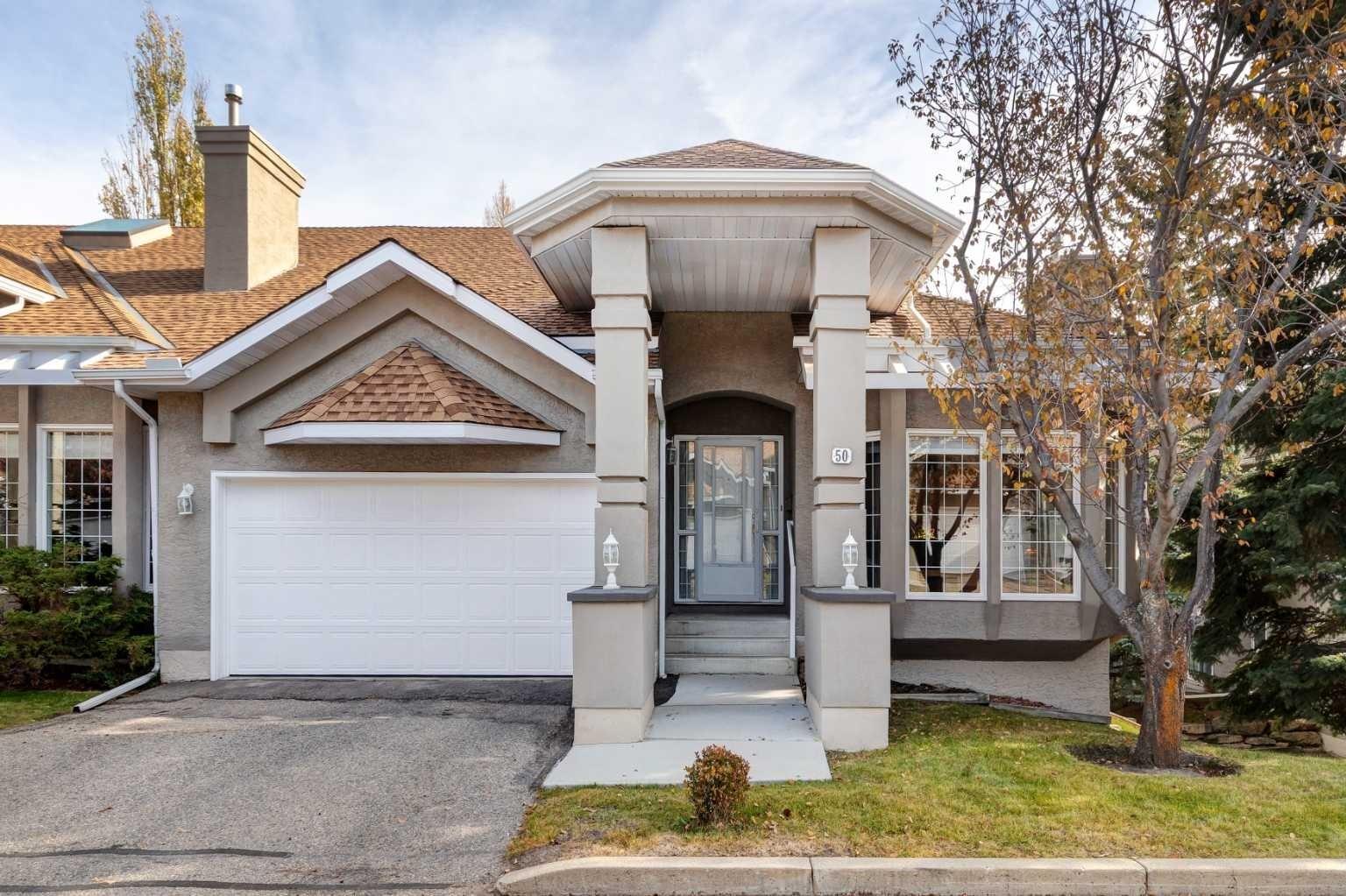 50 Christie Gdns SW, Calgary, AB T3H 3B5