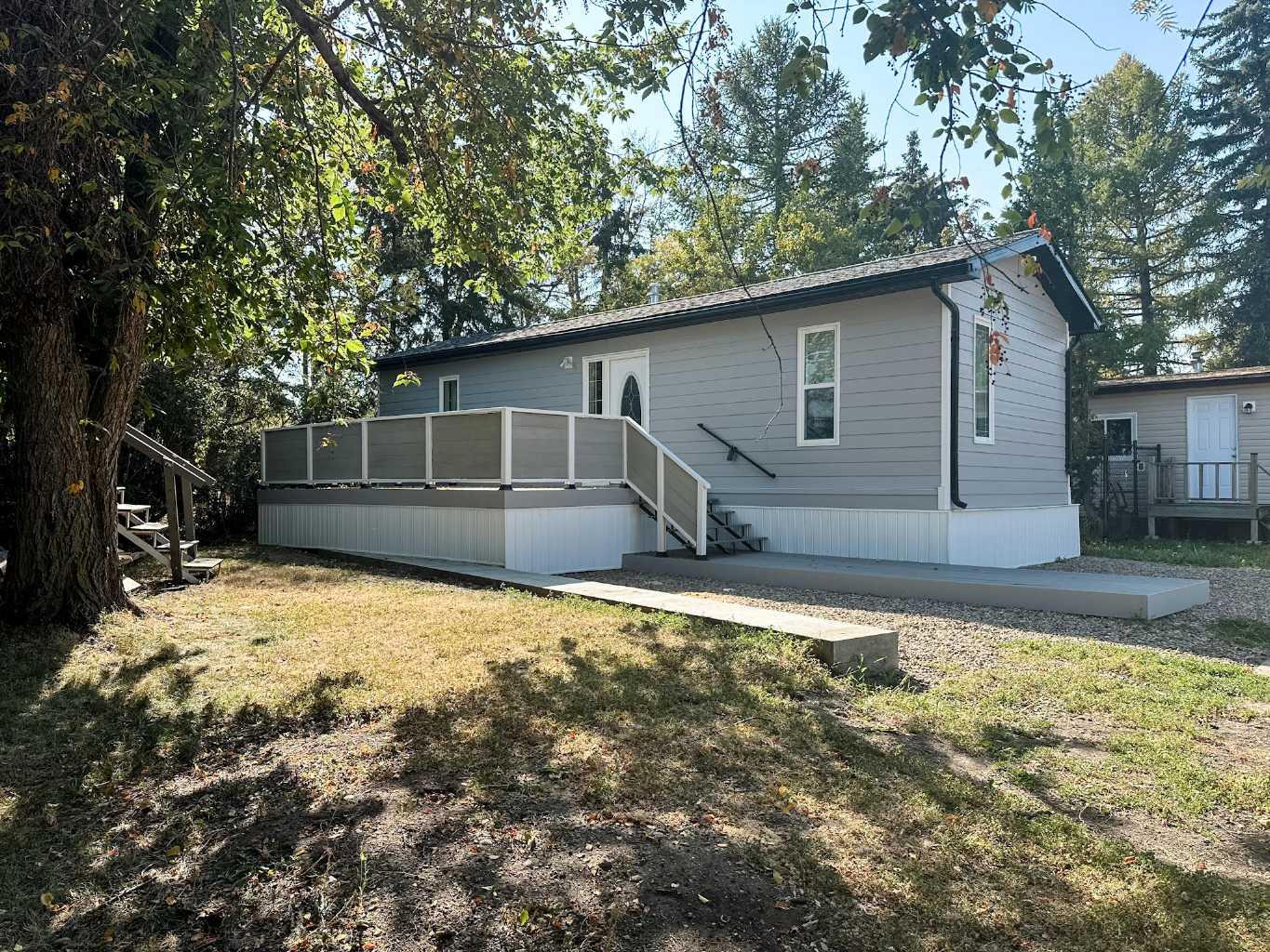 40 Ave Close Unit 6011, Stettler, AB T4K 1G8