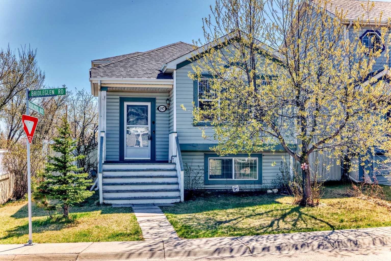 197 Bridleglen Rd SW, Calgary, AB T2Y 3W9