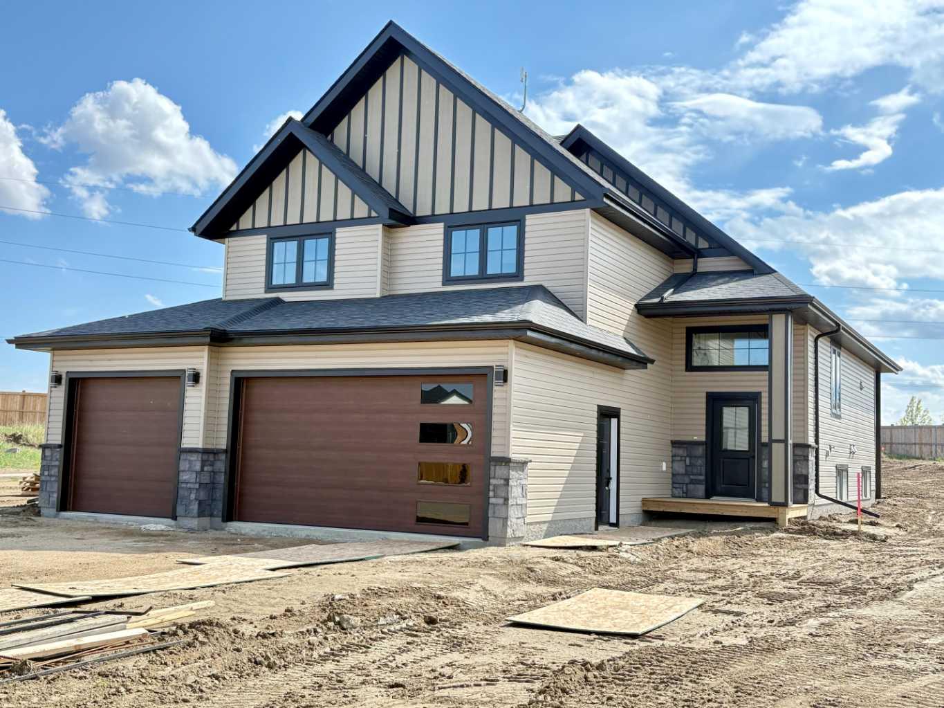 13 Street Unit 6003, Lloydminster, AB T9V 3V5