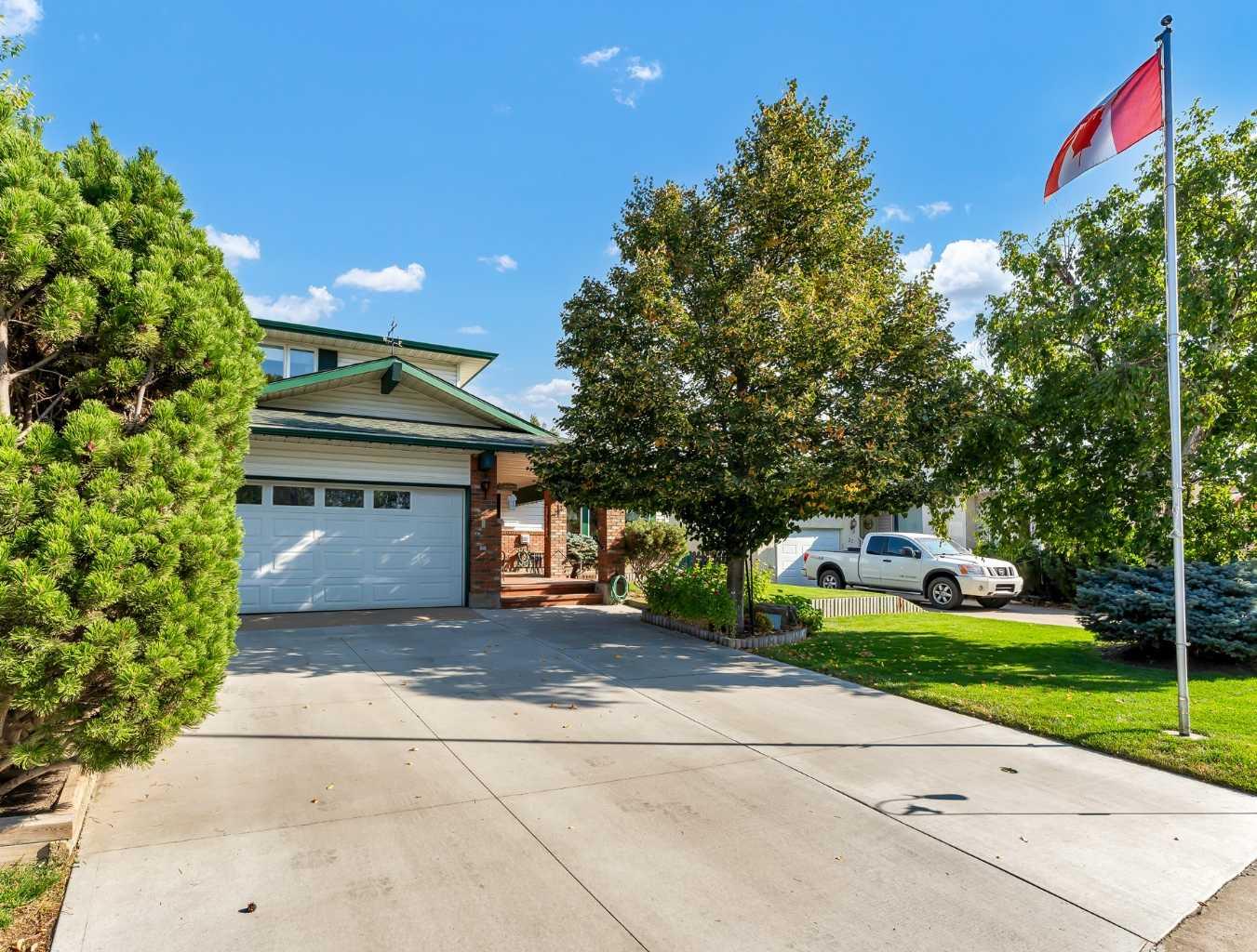 26 Ross Glen Grn SE, Medicine Hat, AB T1B 1P8
