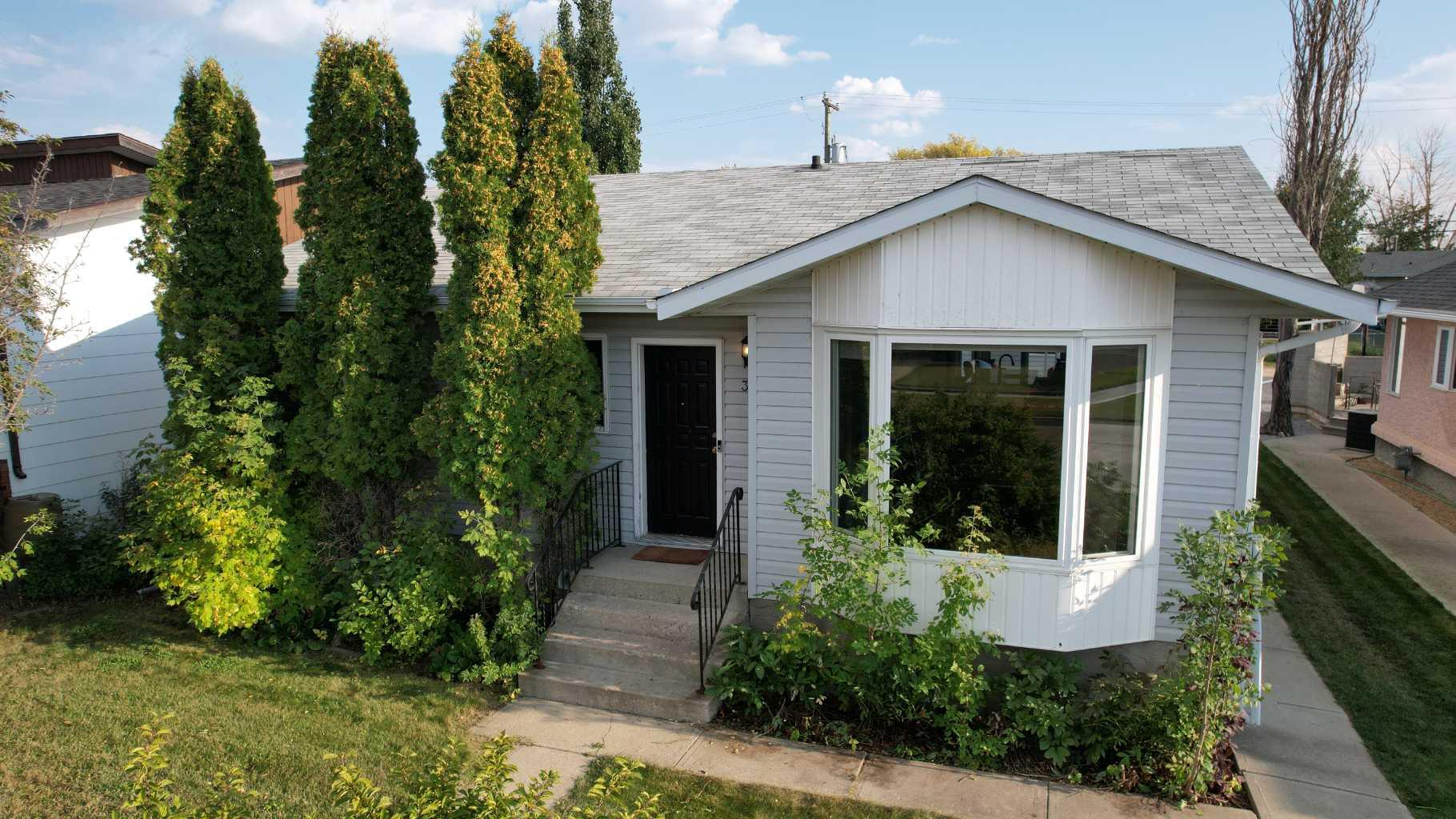 3 Avenue W Unit 313, Hanna, AB T0J 1P0