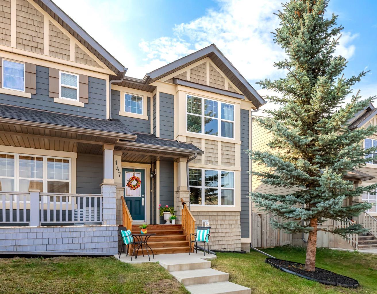147 Panamount Way NW, Calgary, AB T3K 0P7