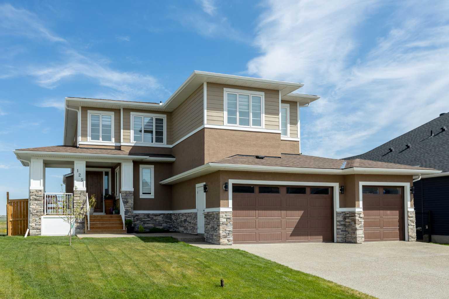 125 N Bridges Bay SW, Langdon, AB T0J 1X3