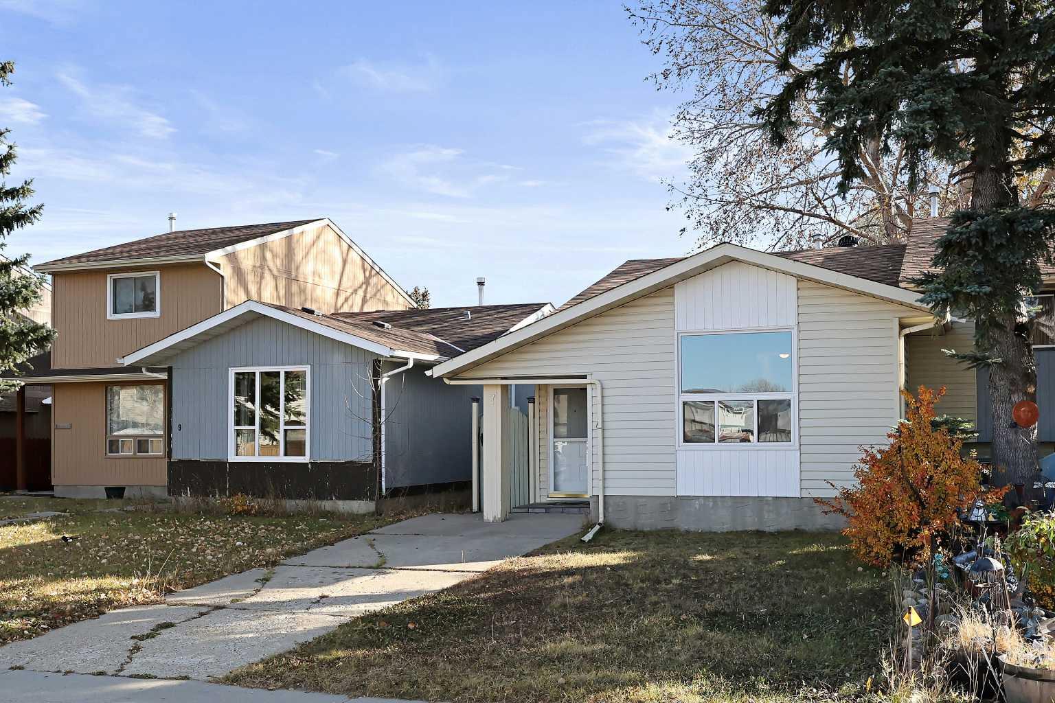 7 Falbury Cres NE, Calgary, AB T3J 1H8