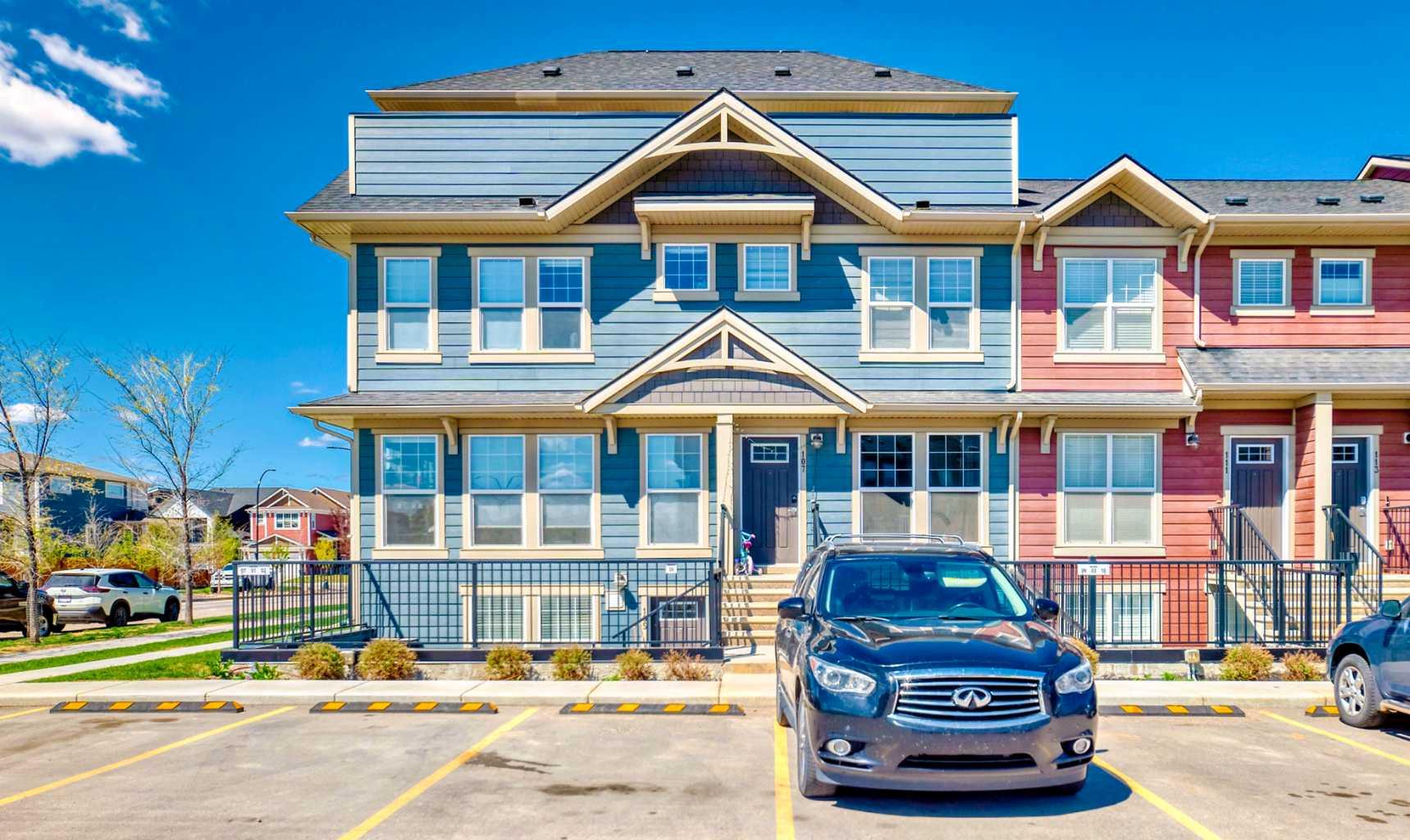 109 Cranbrook Sq SE, Calgary, AB T3M 3E3