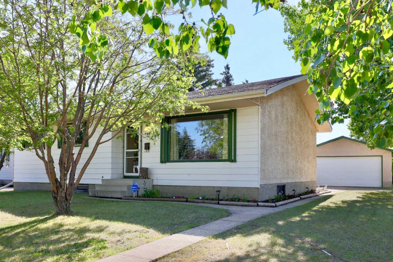 , Camrose, AB T4V 1B8 MLS Houseful