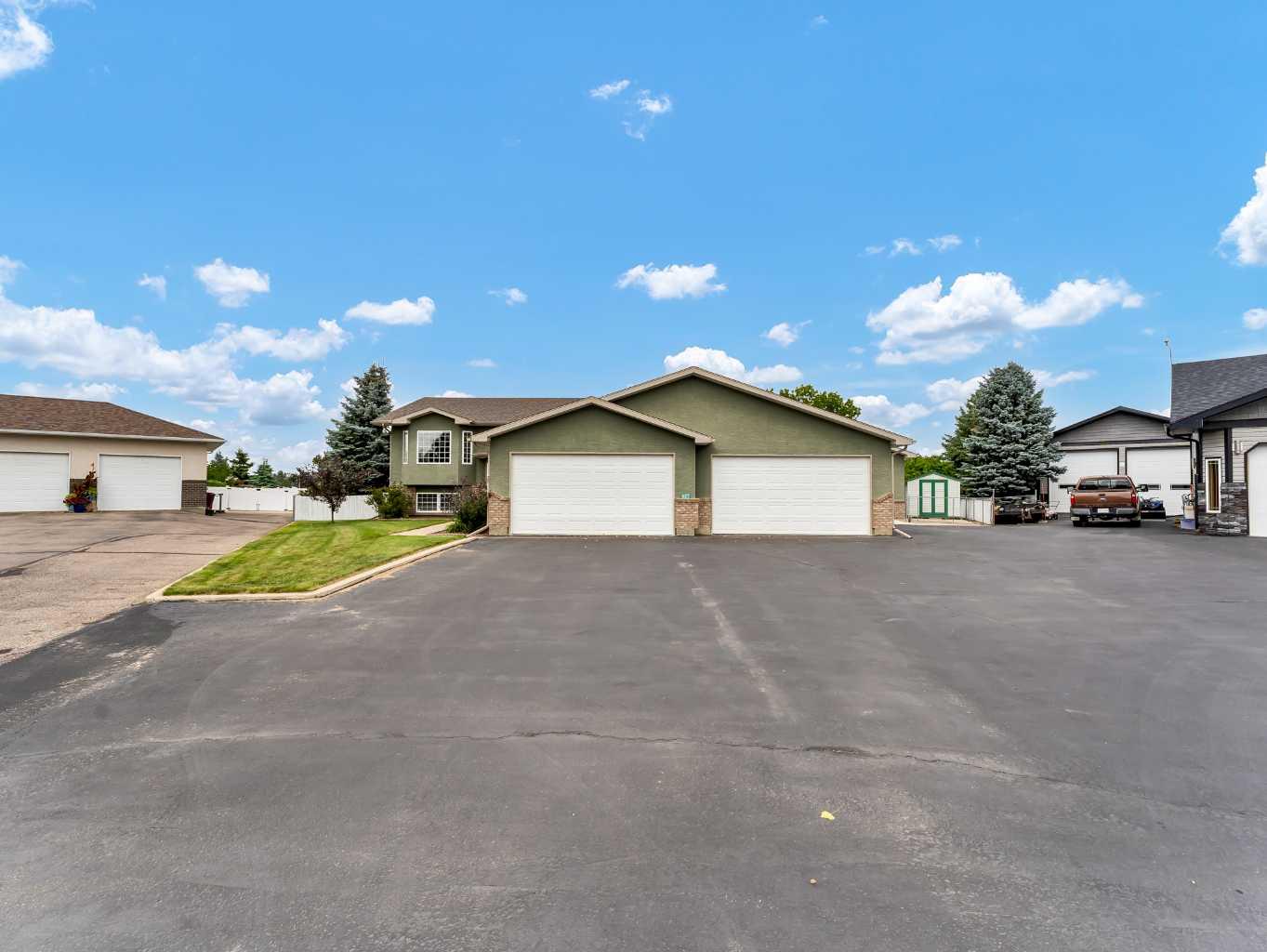 627 E 2 St SE, Dunmore, AB T1B 0J3