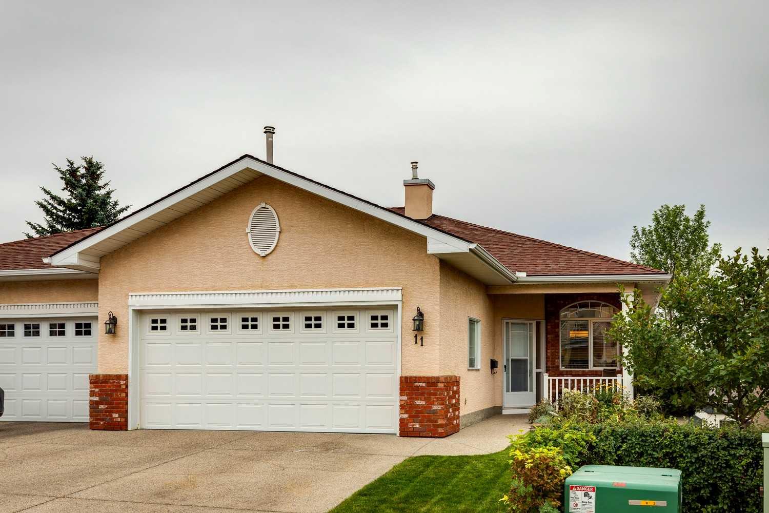 99 Christie Point Sw Unit 11, Calgary, AB T3H 3K8