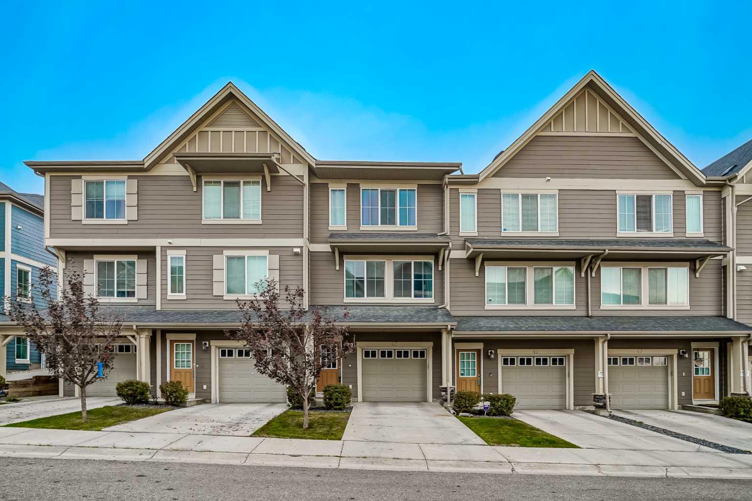 43 Kinlea Common NW, Calgary, AB T3R 0S2