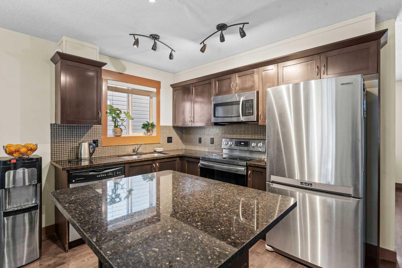 65 Skyview Springs Common NE, Calgary, AB T3N 0A6