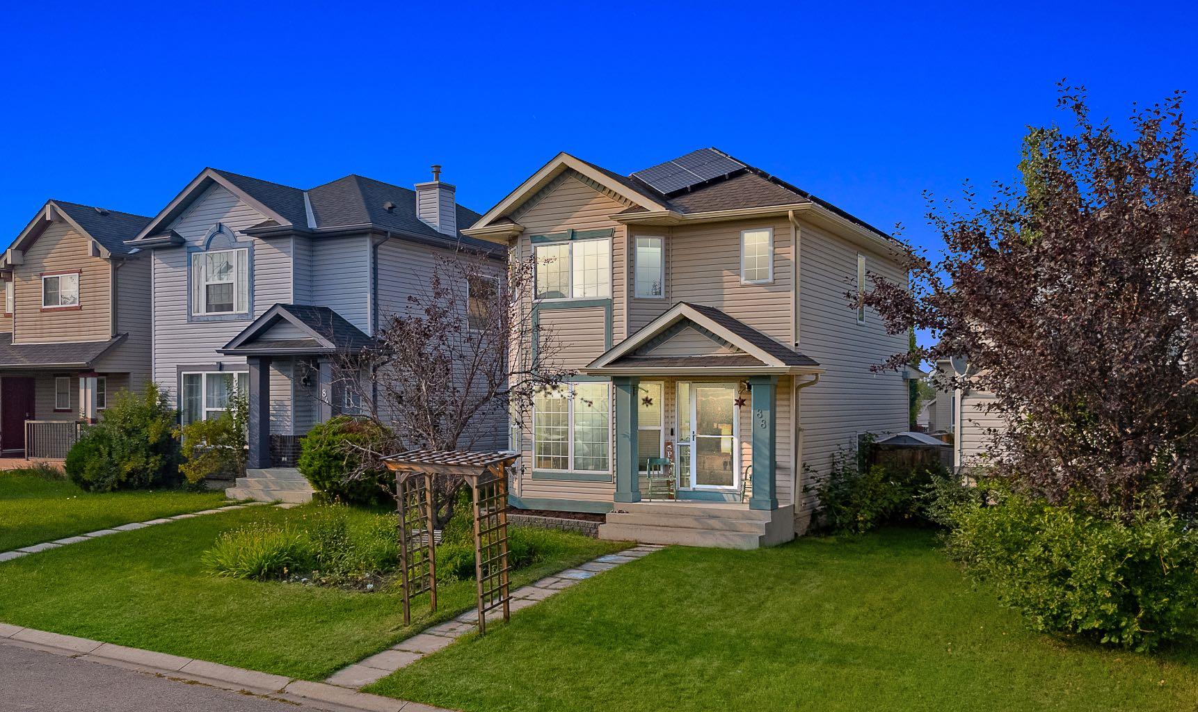 88 Everstone Rise SW, Calgary, AB T2Y 4J8