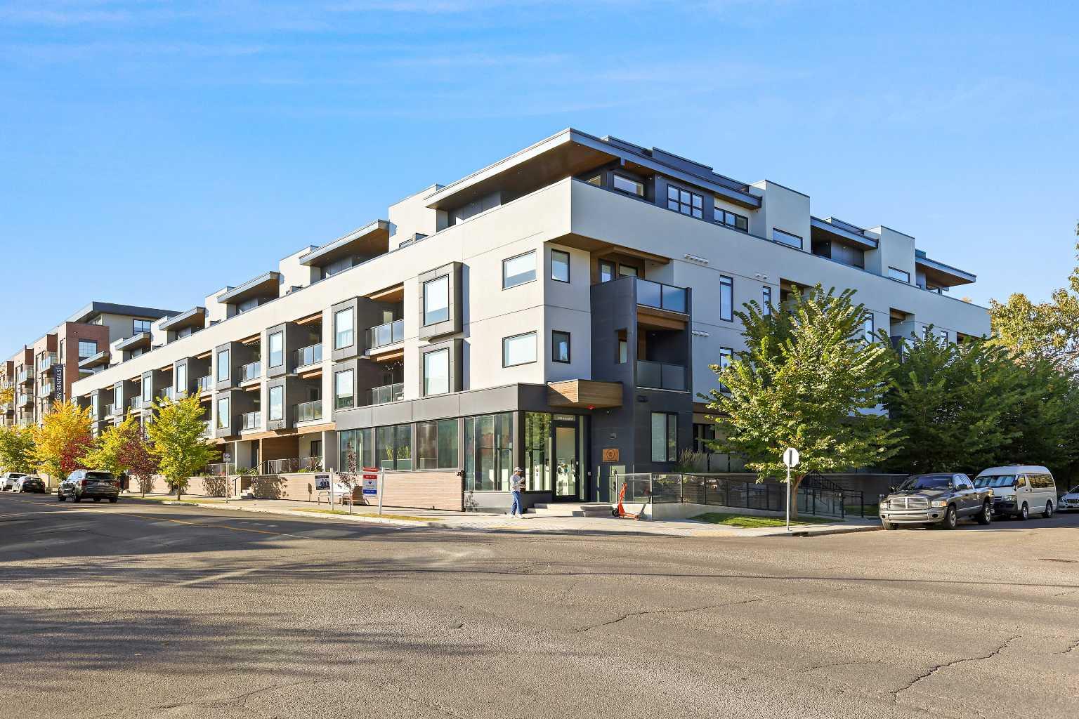 3375 15 Street Sw Unit 111, Calgary, AB T2T 4A2