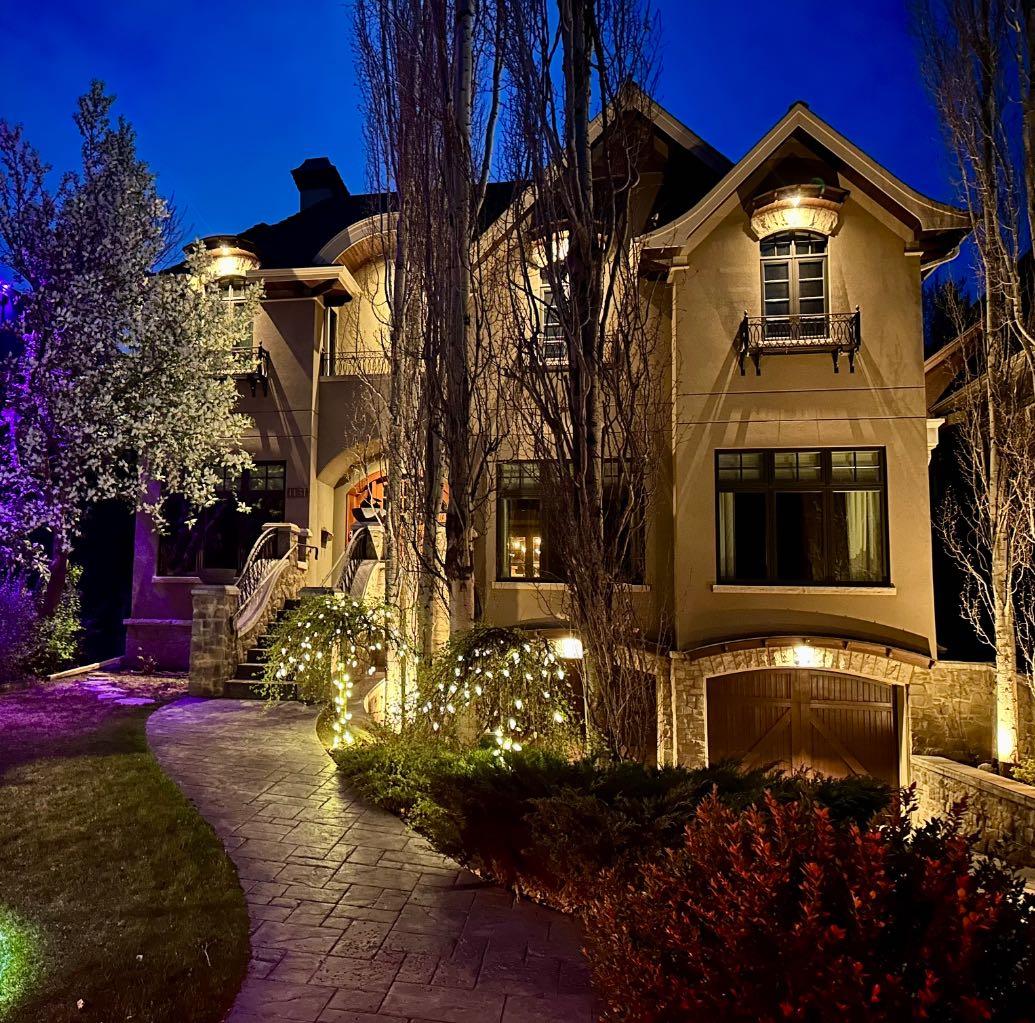 1131 Dorchester Ave SW, Calgary, AB T2T 1B1