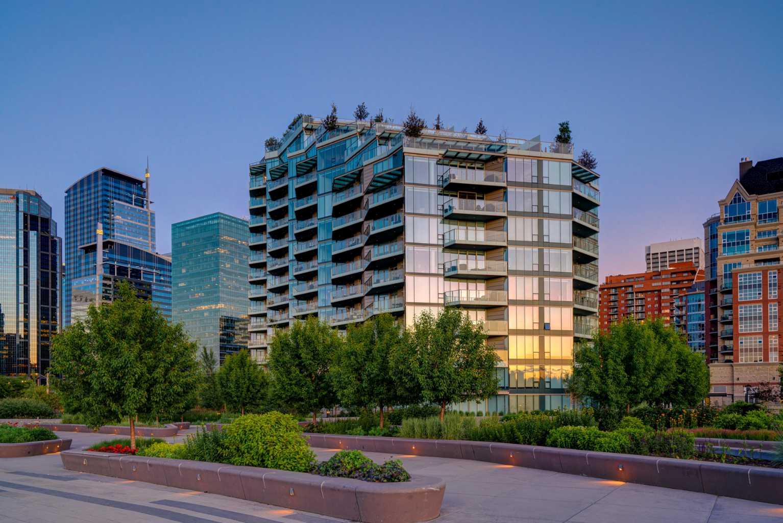 738 1 Avenue Sw Unit 802, Calgary, AB T2P 5G8