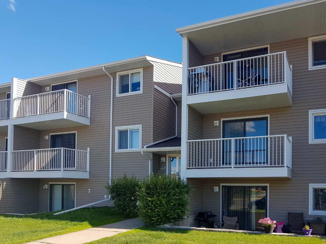 49 Bennett Street Unit 202, Red Deer, AB T4R 1V4