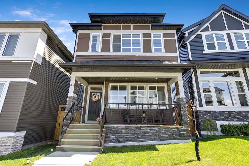 30 Amblehurst Way NW, Calgary, AB T3P 2A2
