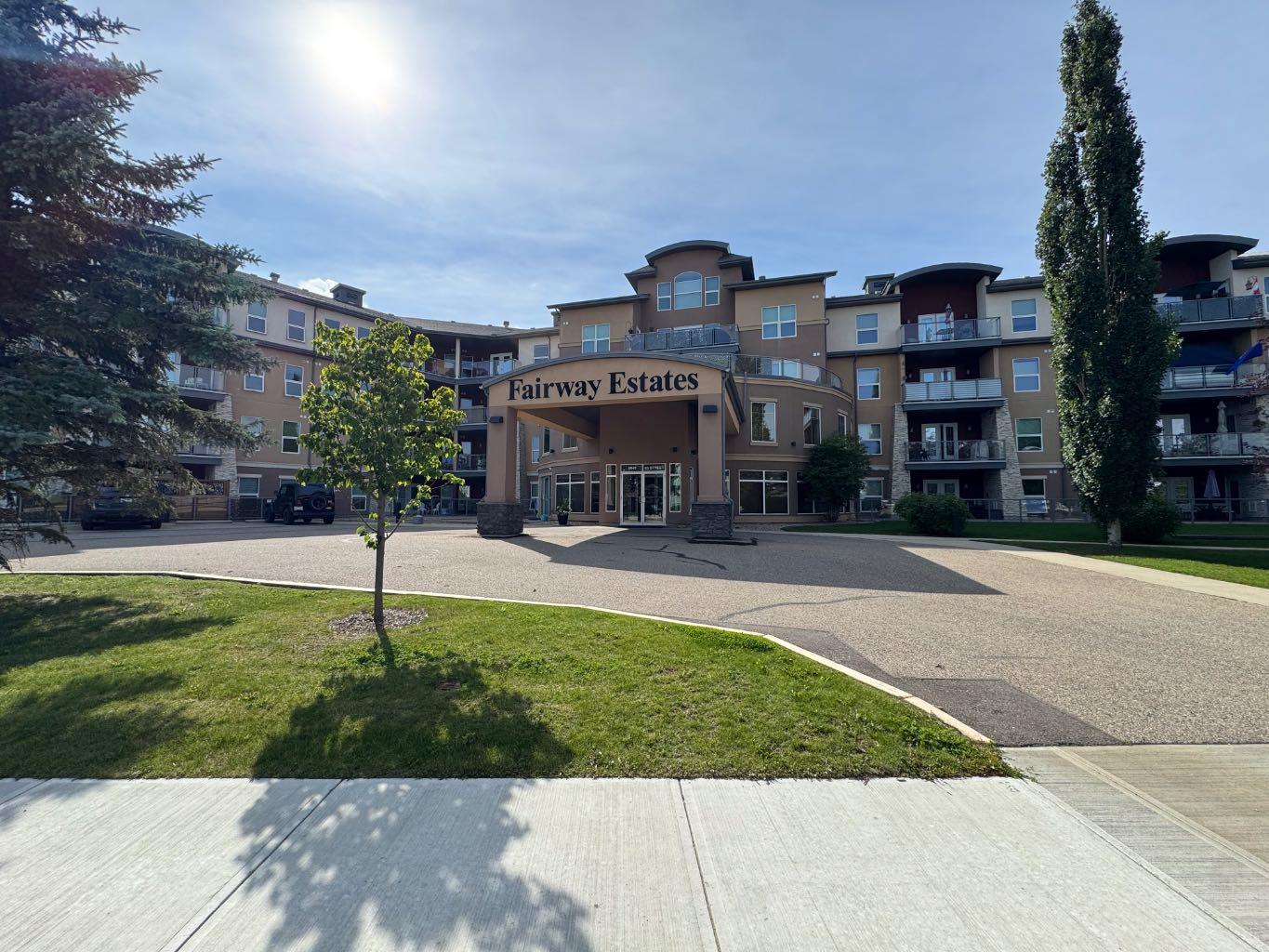 5040 53 Street Unit 203, Sylvan Lake, AB T4S 0A1
