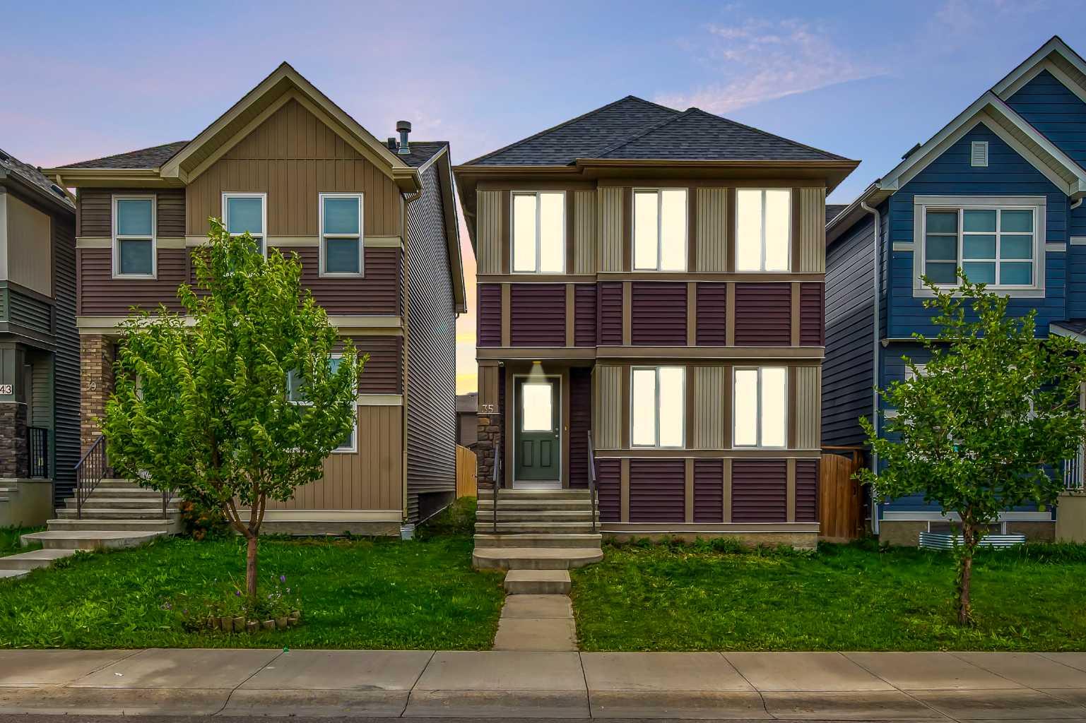 35 Savanna Parade NE, Calgary, AB T3J 0V8