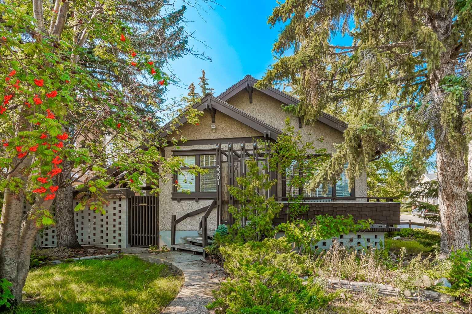 26 Street Sw Unit 2201 #a, Calgary, AB T3E 2C2