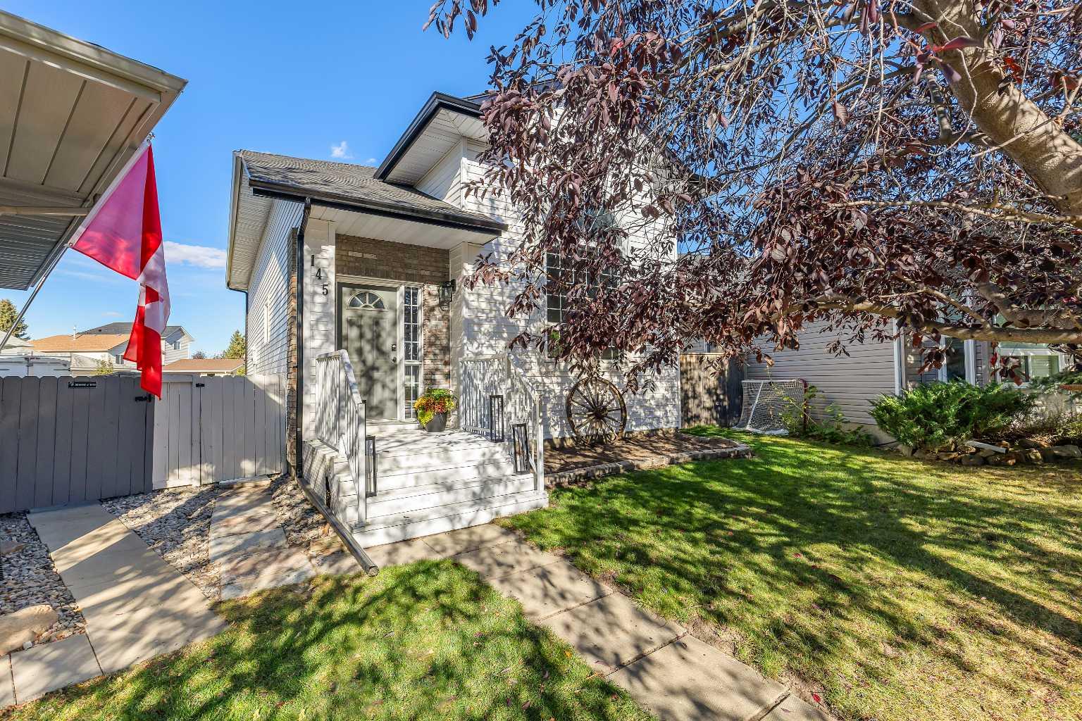 145 Coventry Pl NE, Calgary, AB T3K 4A6