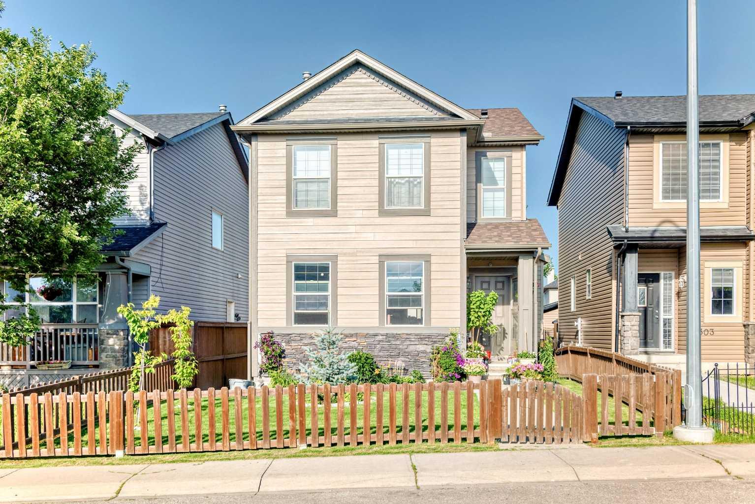 307 Saddlebrook Way NE, Calgary, AB T3J 0B4