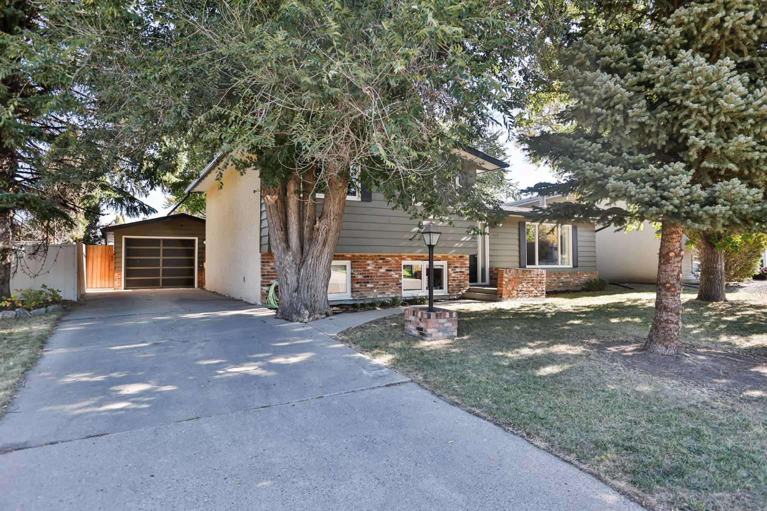 417 Normandy Rd S, Lethbridge, AB T1J 3X9