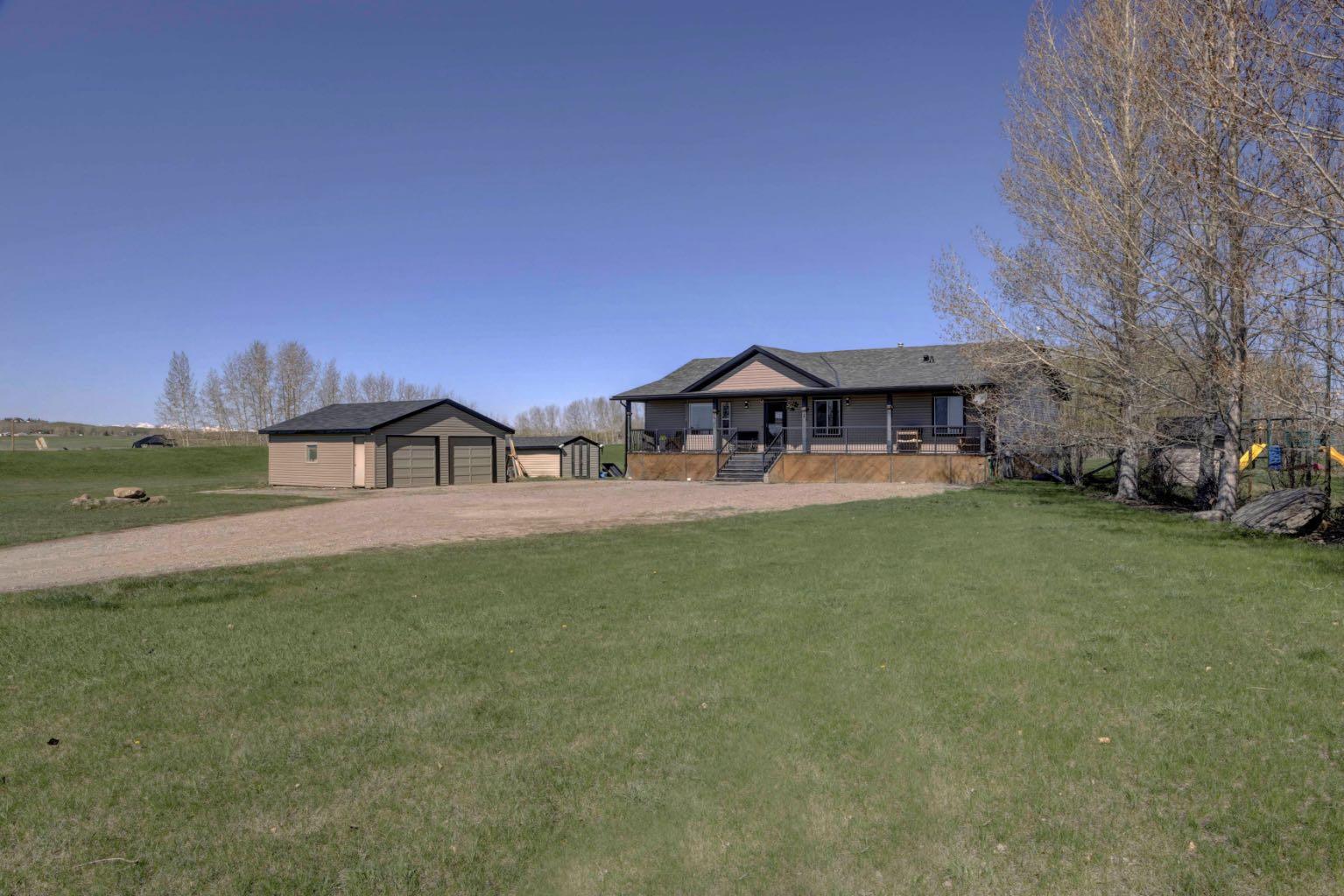 48 Street E 306151, DE WINTON, AB T0L 0X0 MLS A2131742 Houseful