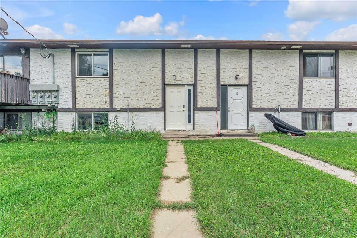 50 8 Avenue Se Unit 6, High River, AB T1V 1E8