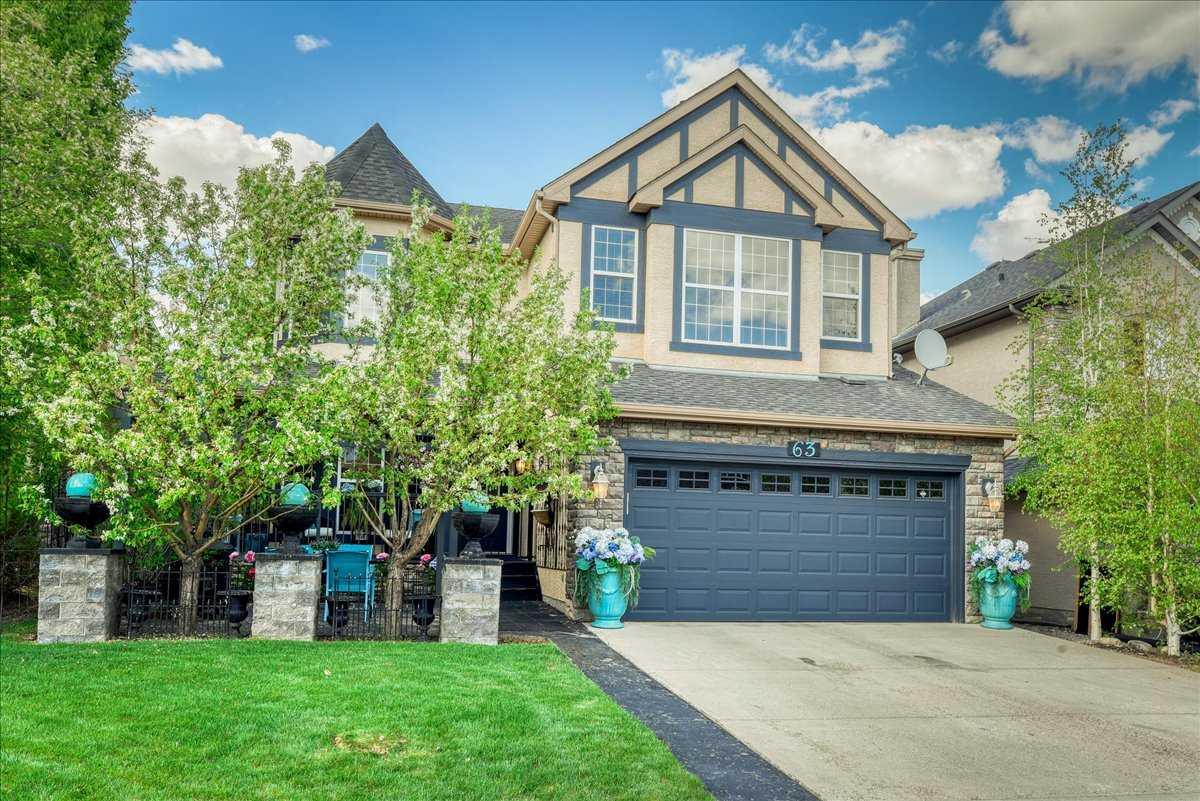 63 Discovery Ridge Cir SW, Calgary, AB T3H 5T8