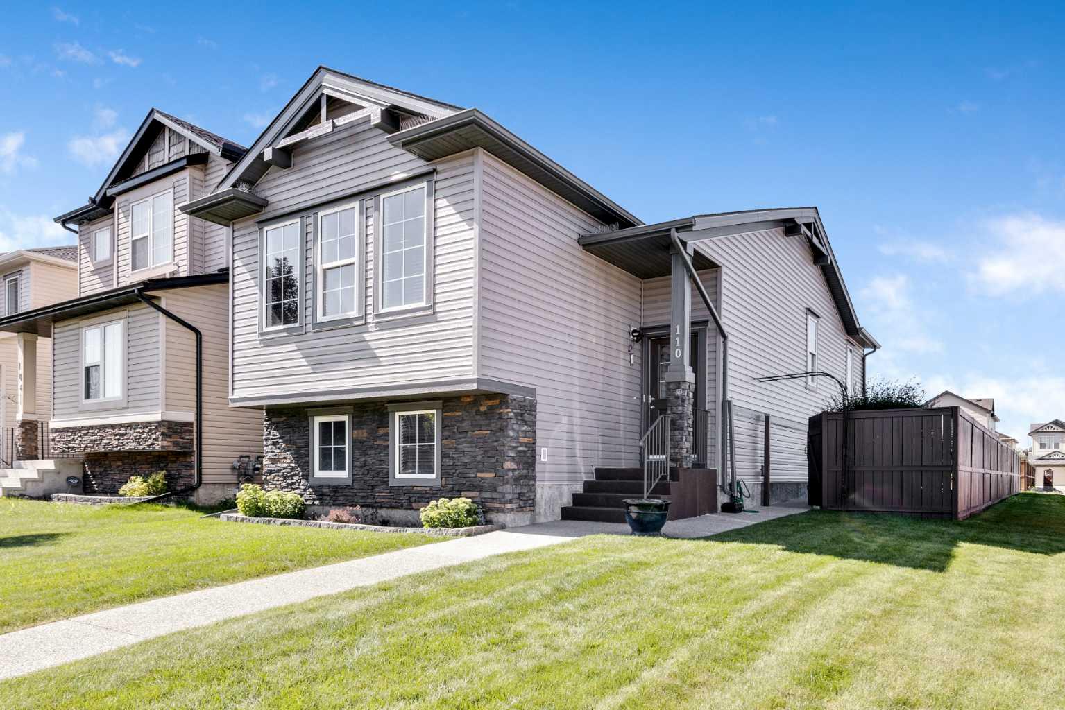 110 Covecreek Pl NE, Calgary, AB T3K 0L4