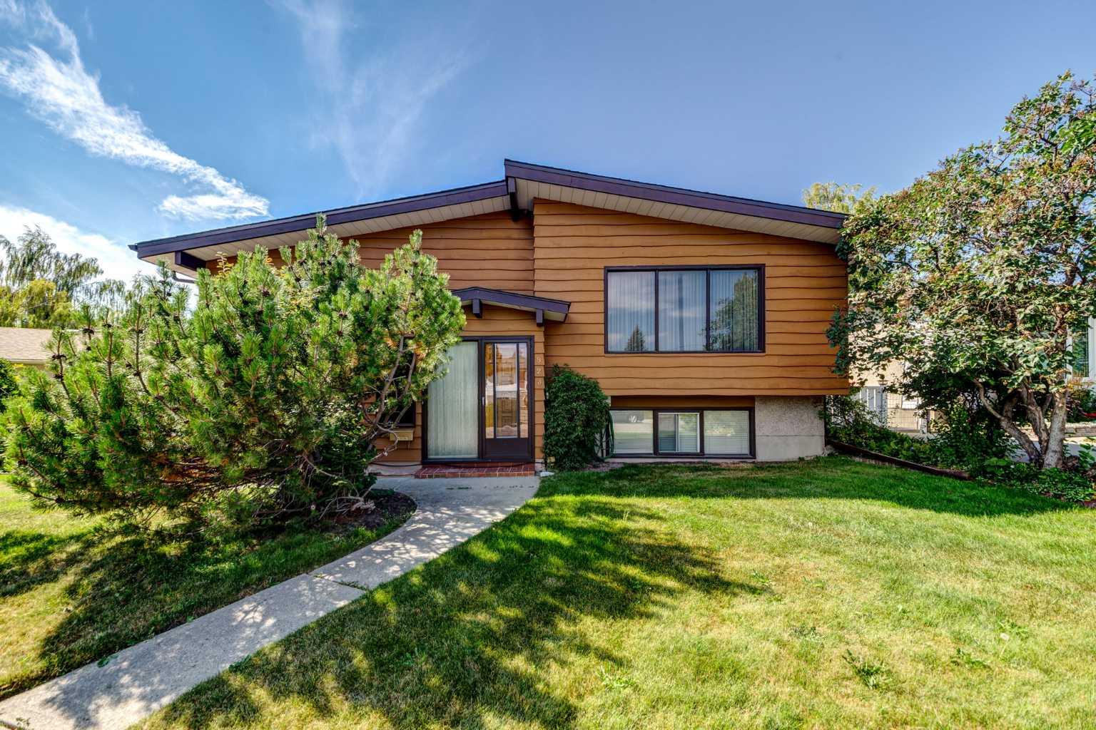 923 Middleton Dr NE, Calgary, AB T2E 6C2