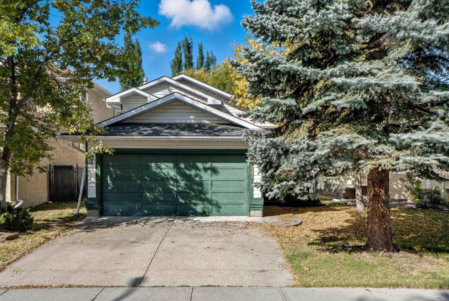447 Shawbrooke Cir SW, Calgary, AB T2Y 2Z4