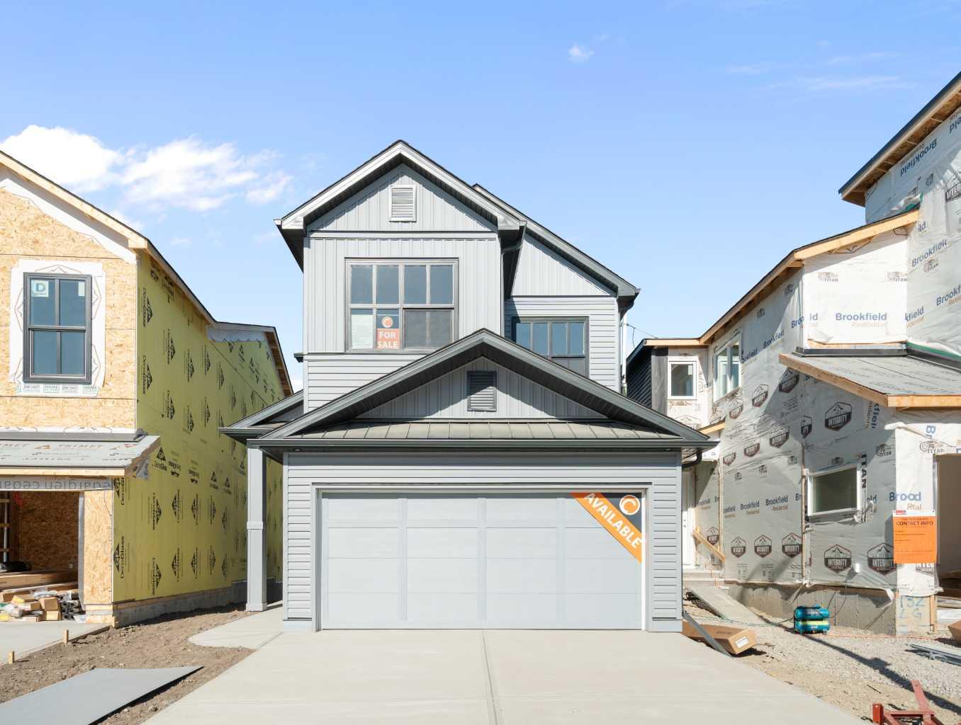 136 Lucas Gdns NW, Calgary, AB T3P 2R9