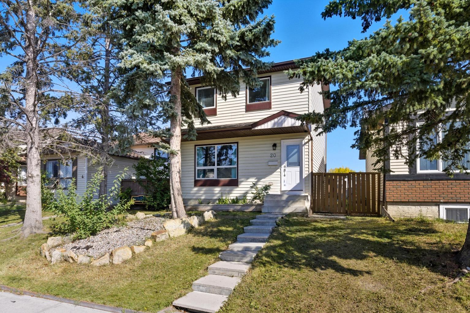20 Whitmire Rd NE, Calgary, AB T1Y 5X5