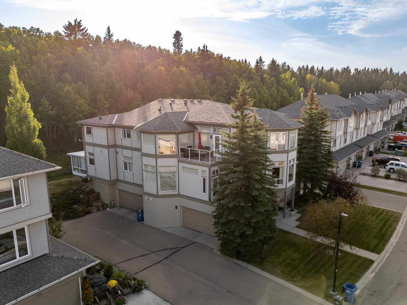147 Crawford Drive Unit 3r, Cochrane, AB T4C 2G7